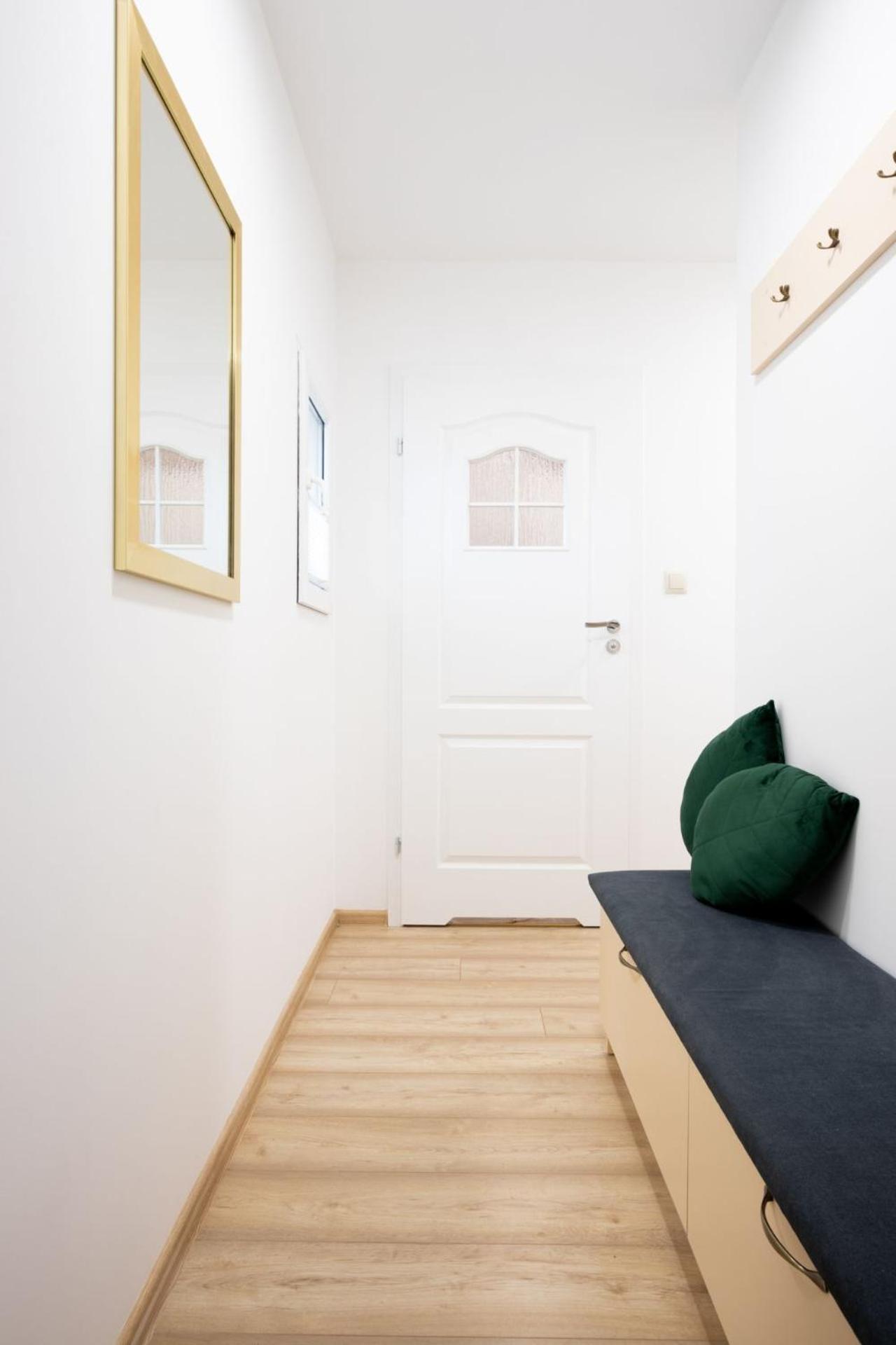 Apartamenty Gorki Male Tuszyn Exteriér fotografie